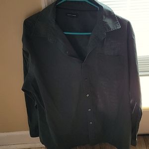 Croft and Barrow men's green button down shirt